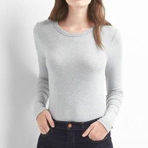 Long sleeve scoop tunic